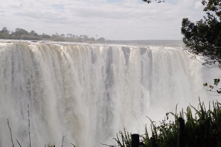 New Combo Special Helicopter & Zambia Zimbabwe Falls Tour — Victoria Falls, Zimbabwe